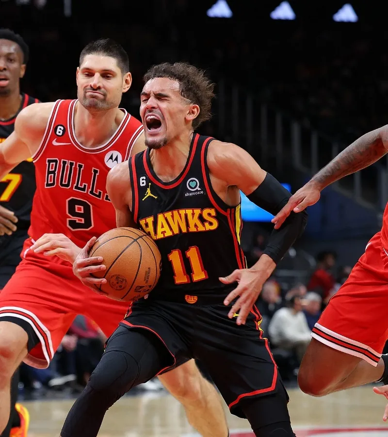 The Chicago Bulls hand an easy win to the injury-riddled Atlanta Hawks in Chicago