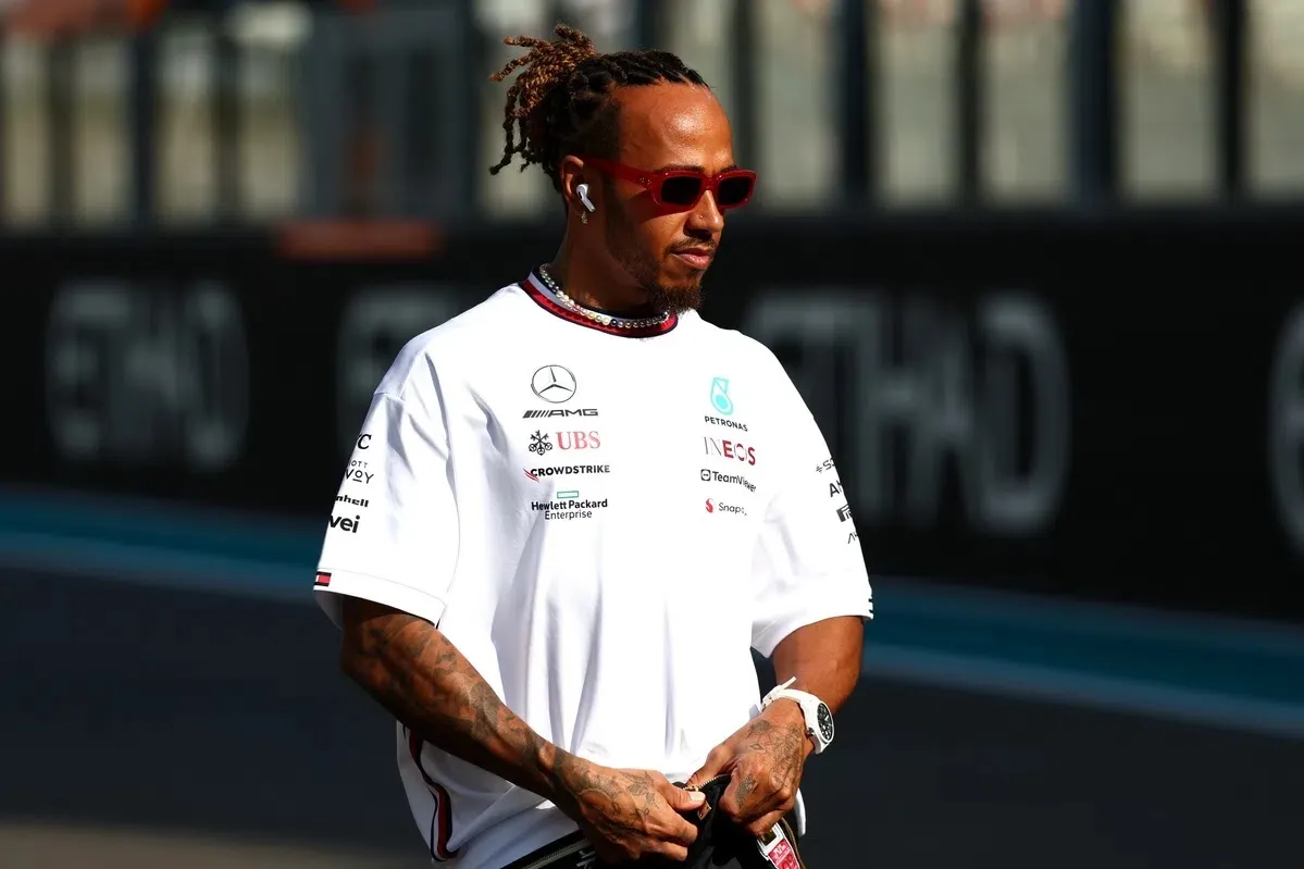 Lewis Hamilton took one ‘great consideration’ from Sebastian Vettel before joining Ferrari