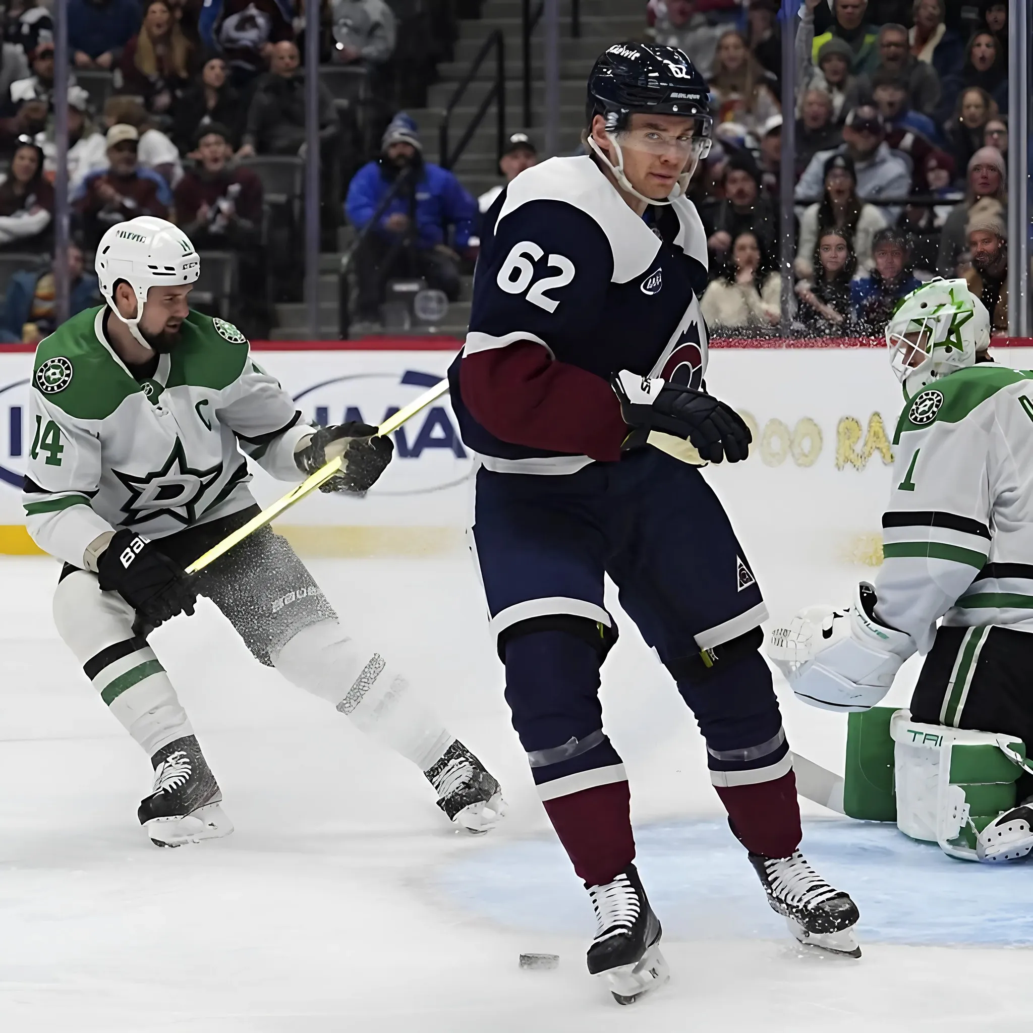 Avalanche find potential second line, hold their breath on star defenseman after win over Stars