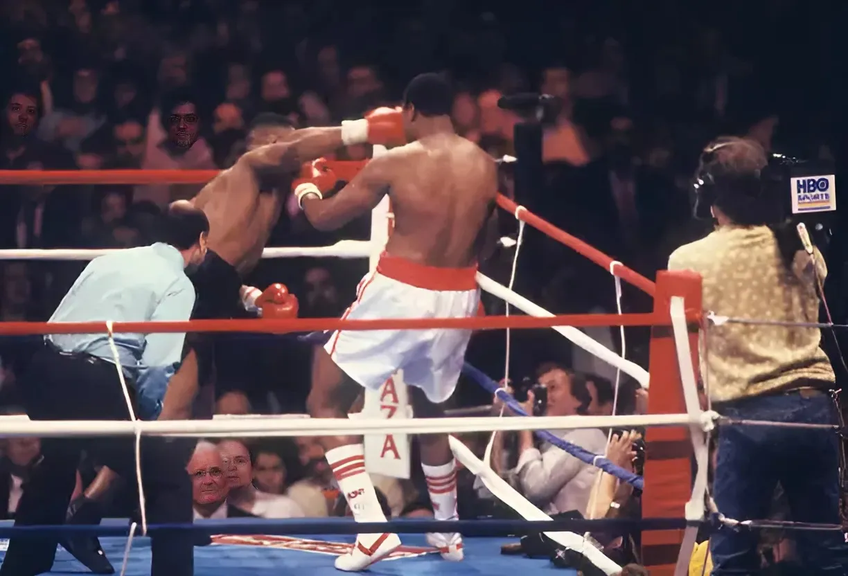 Larry Holmes Names The One Heavyweight Who Would ‘Ruin’ Prime Mike Tyson: “He’d Take His Head Off”