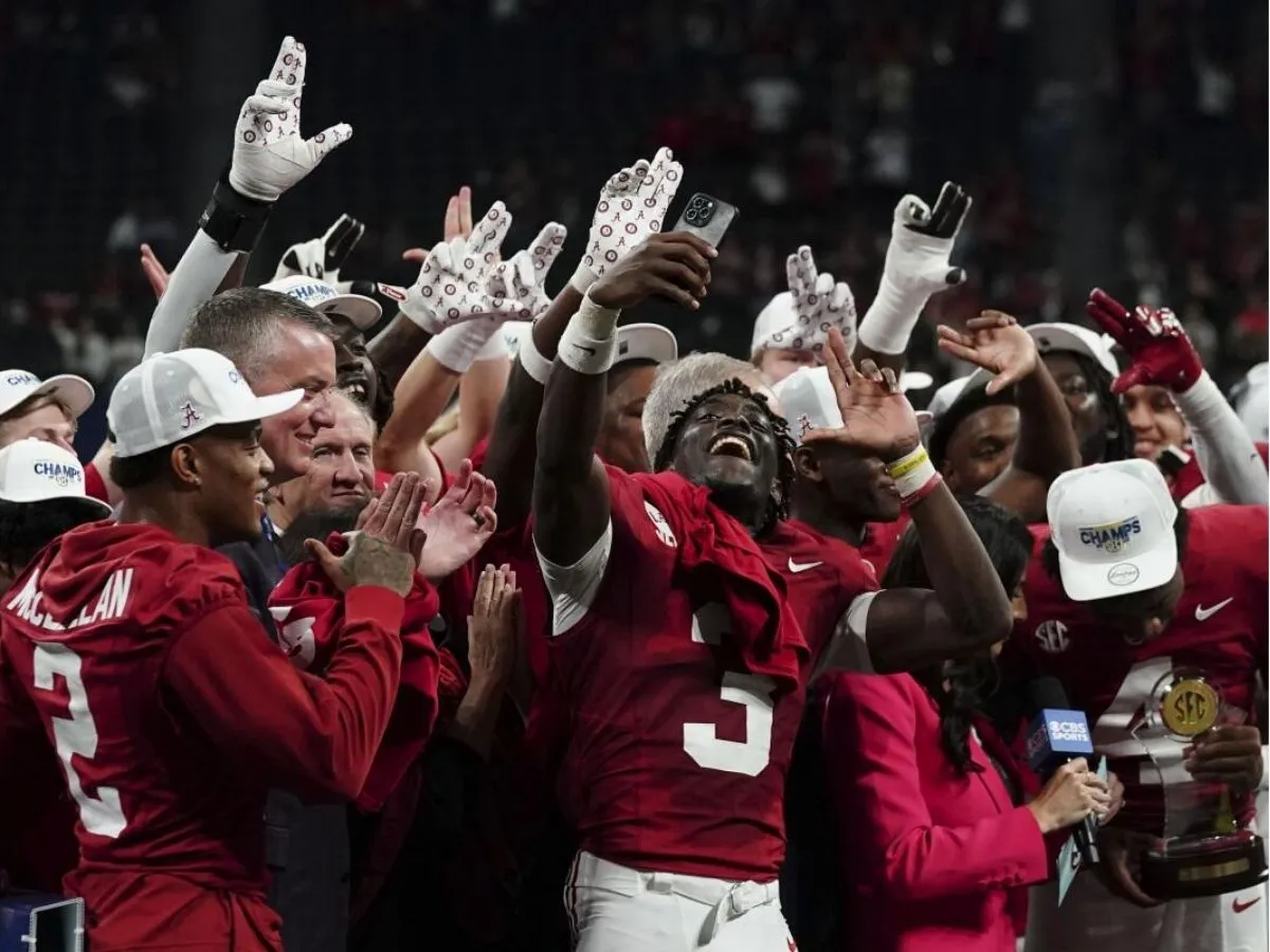 CFP championship game officials include 4 Alabamians, 2 former Crimson Tide players