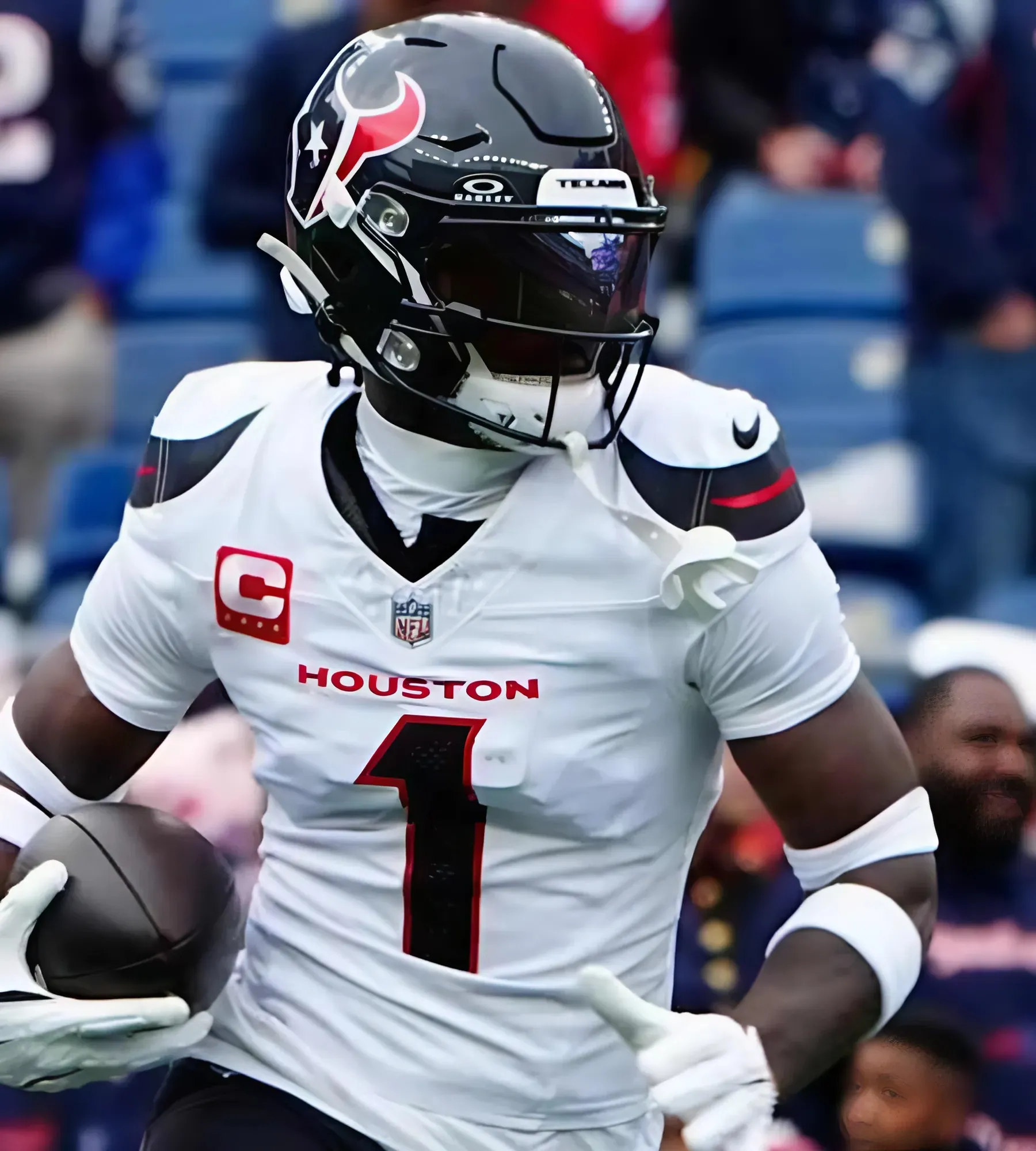 Texans Star WR Lands Compelling Contract Comparison