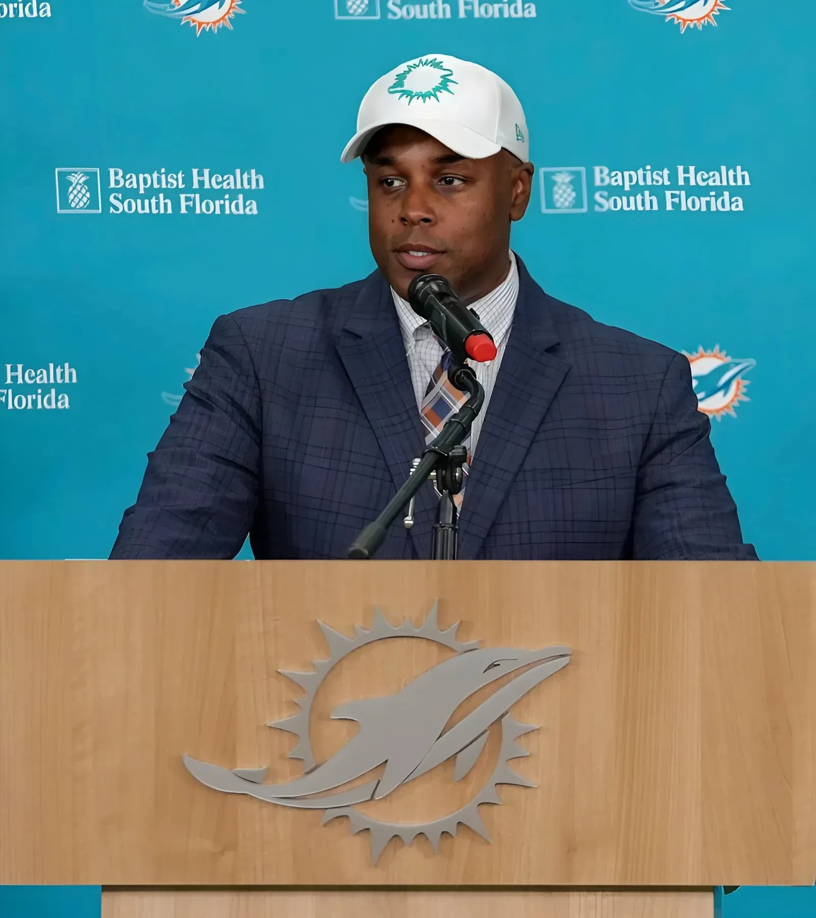 Where the Dolphins are currently projected to draft and how many picks they have