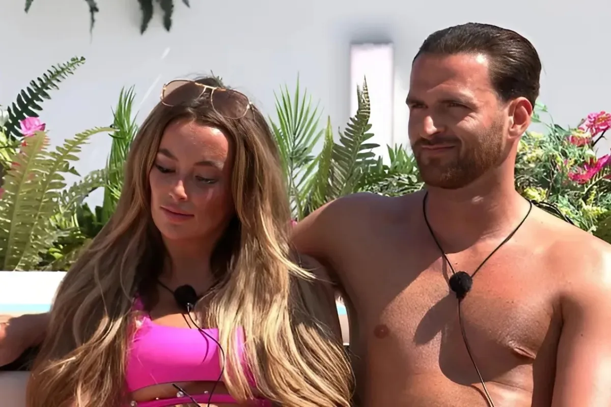 Love Island’s Harriett takes savage swipe at ex Ronnie as she returns as All Stars bombshell... ngocc