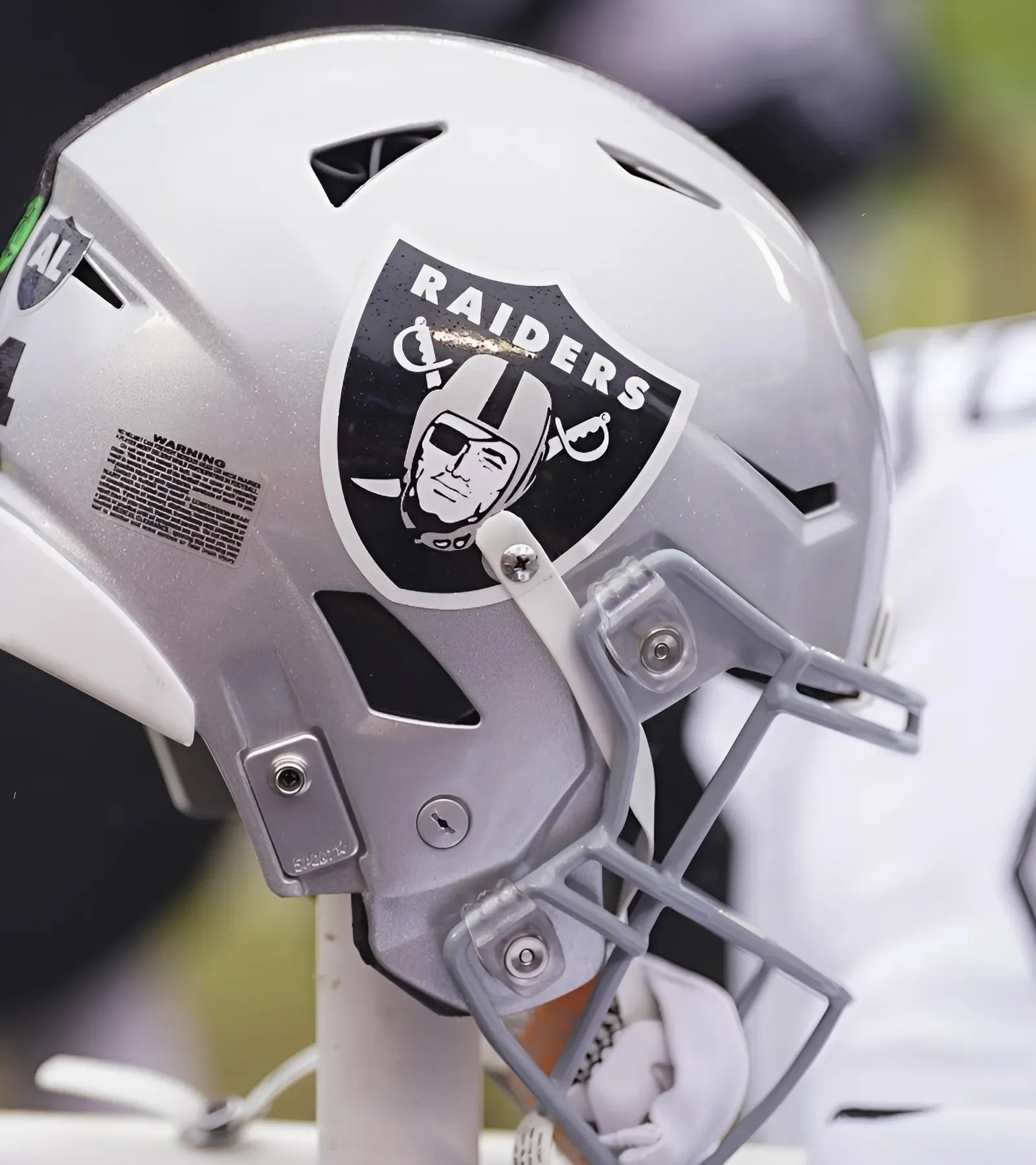 Raiders predicted to sign $28 million former Pro Bowl quarterback