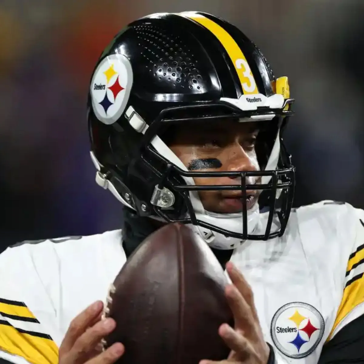 QB Russell Wilson Drops 7-Word Message on Steelers Future