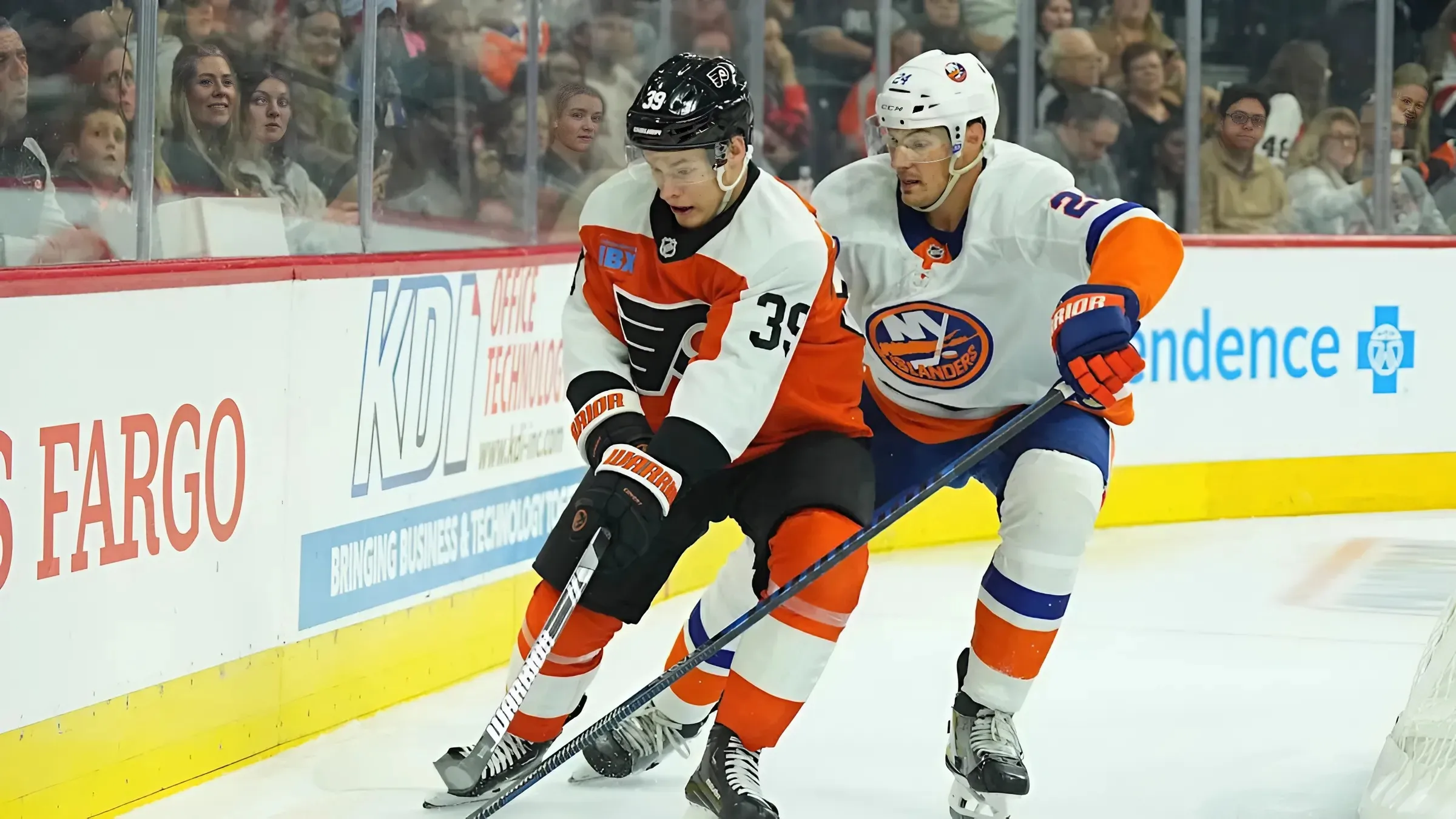 Islanders host the Flyers after Horvat's 2-goal game