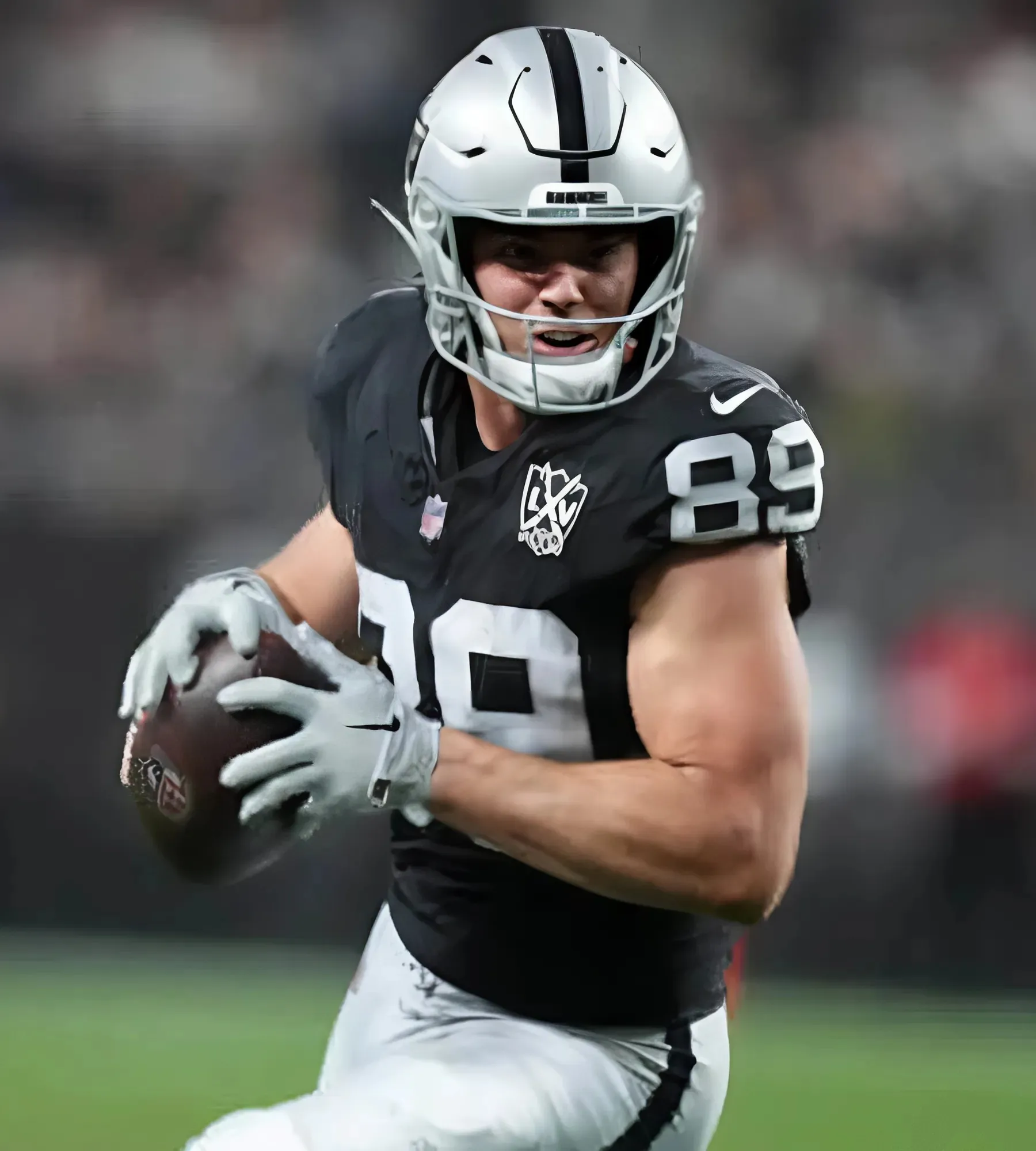 Raiders TE Brock Bowers Named Finalist For AP Offensive Rookie Of The Year Award