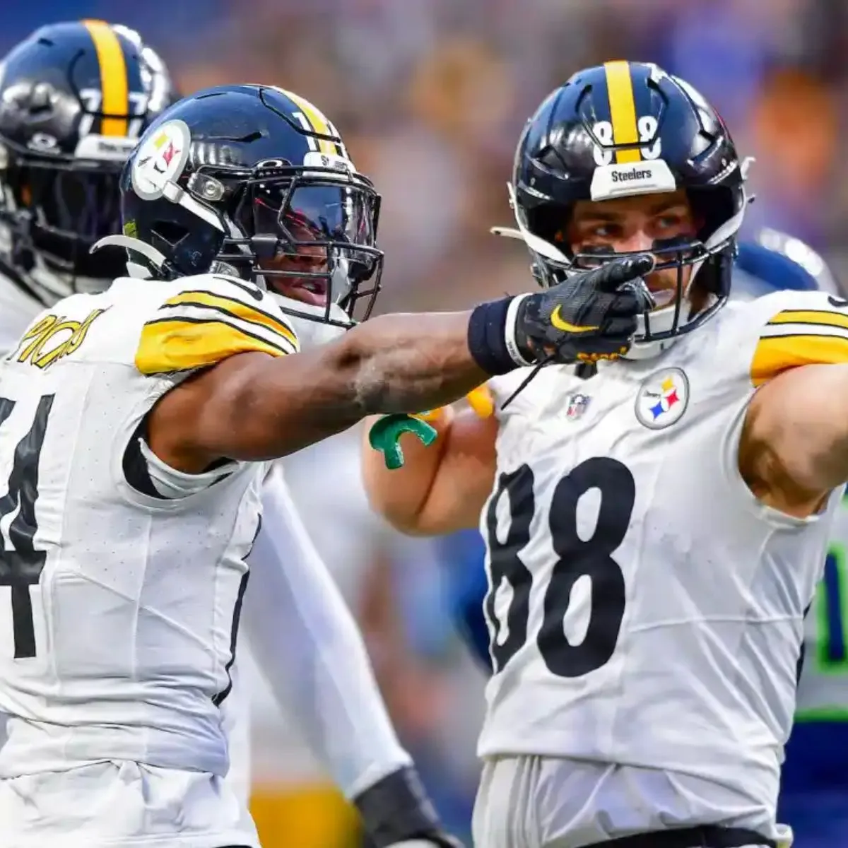 Steelers Predicted to Add ‘Catch-and-Run Specialist’ to Lift ‘Pedestrian’ Offense