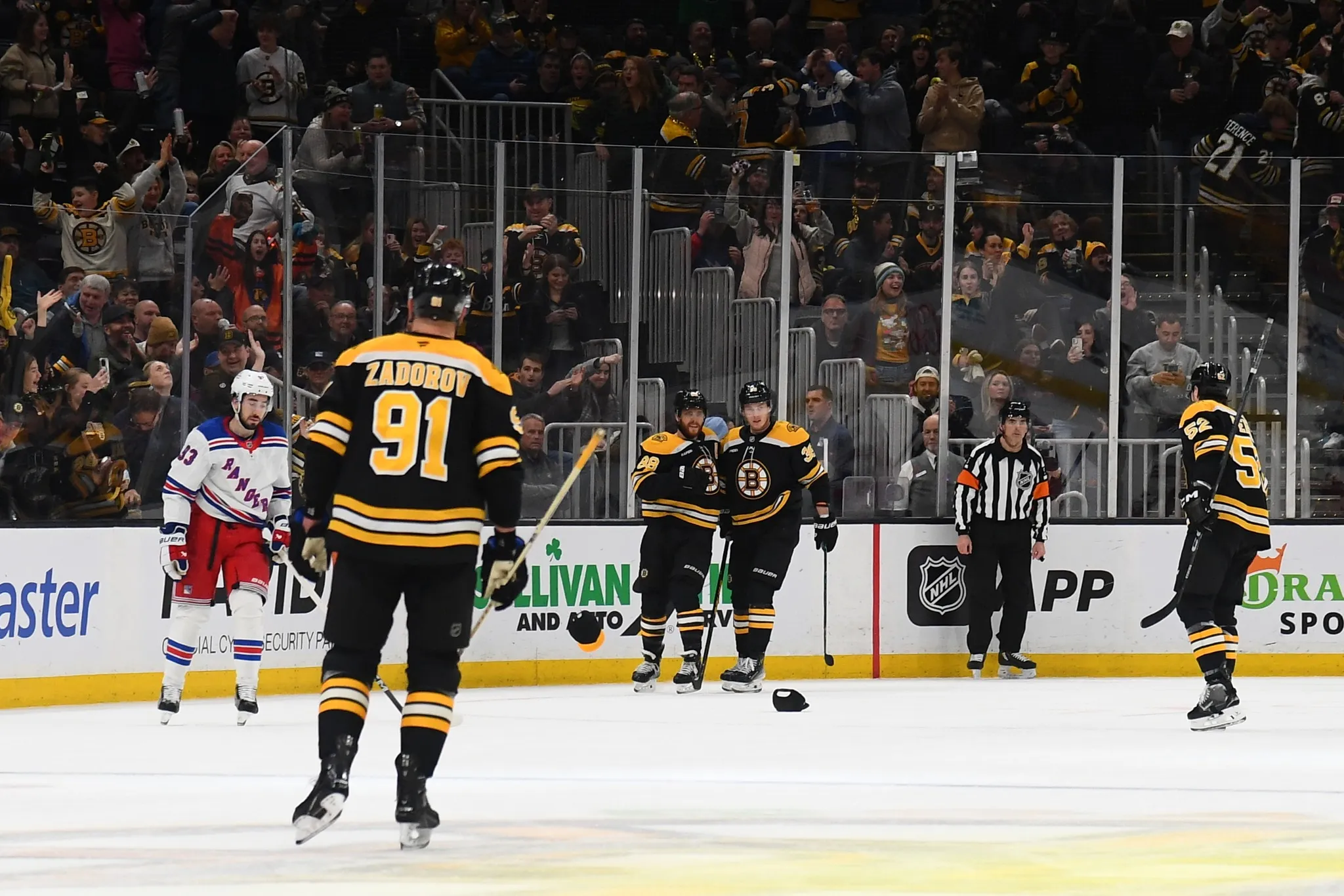 Bruins End Losing Streak With 6-3 Victory Over the Rangers