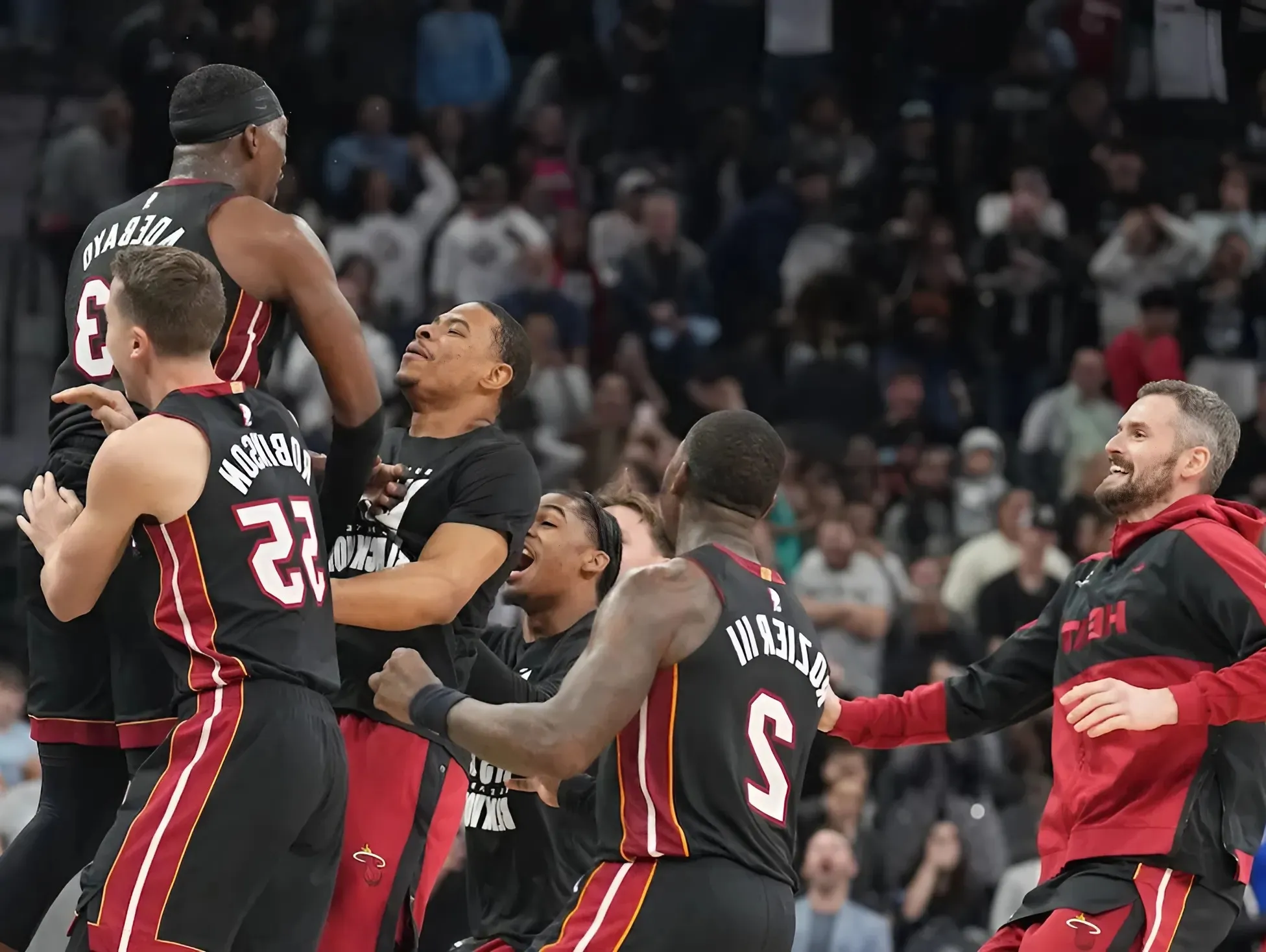 Bam Adebayo hits at buzzer as Heat stun Spurs