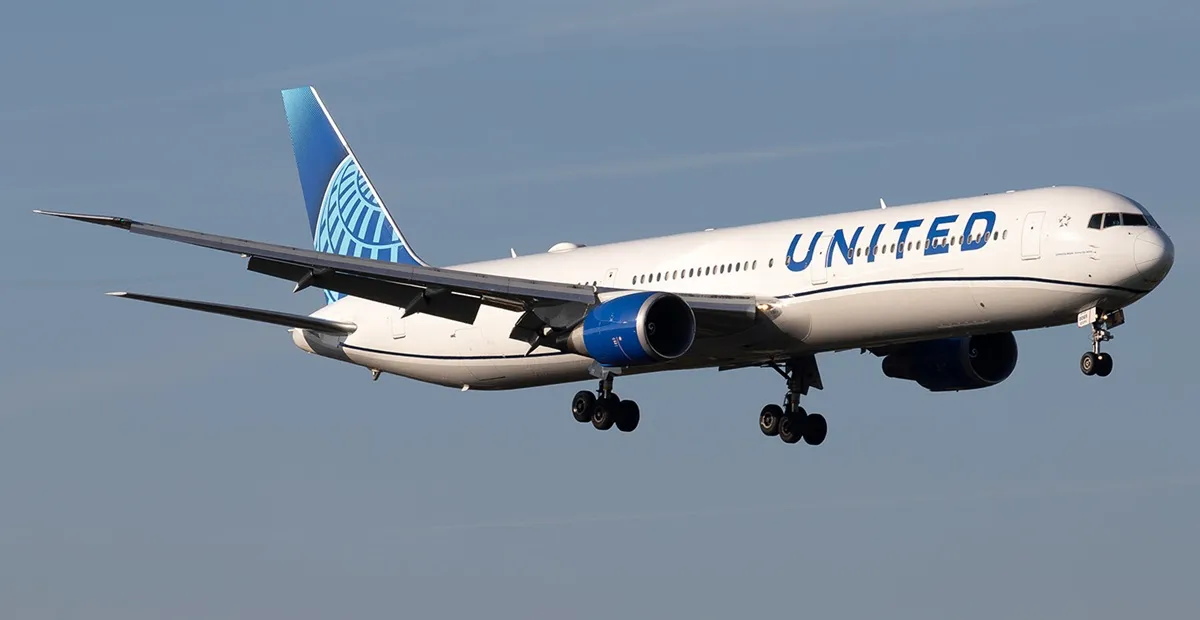 Where does United Airlines typically fly its Boeing 767-400ERs?