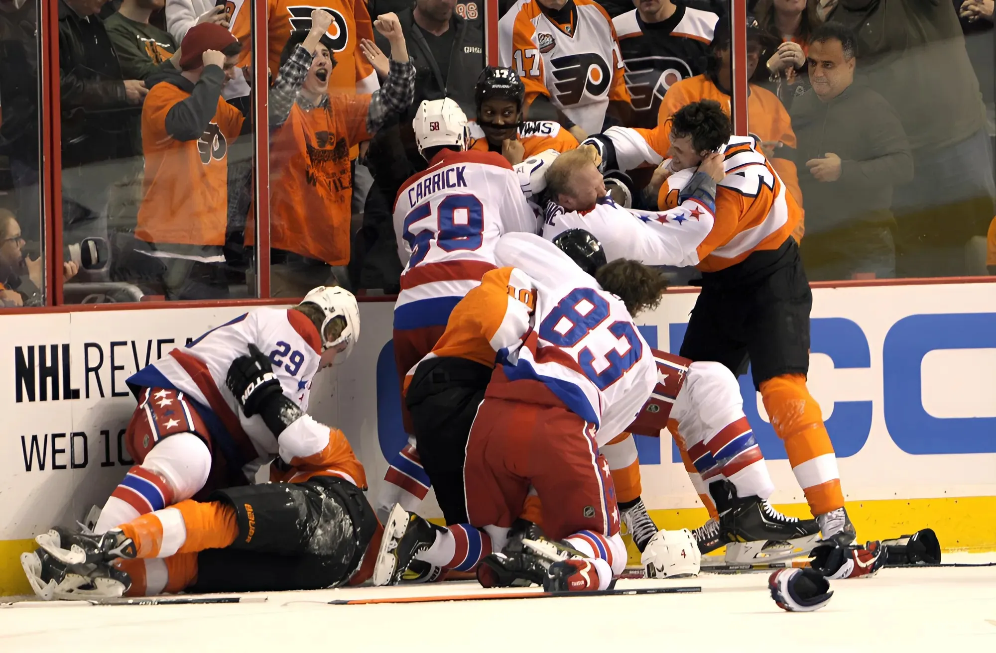 Washington Capitals vs Philadelphia Flyers at Wells Fargo Center