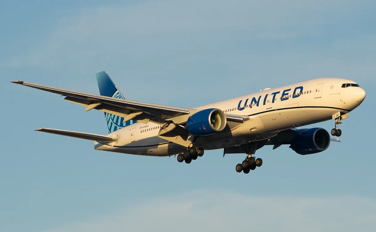 United Airlines signals possible headquarters relocation