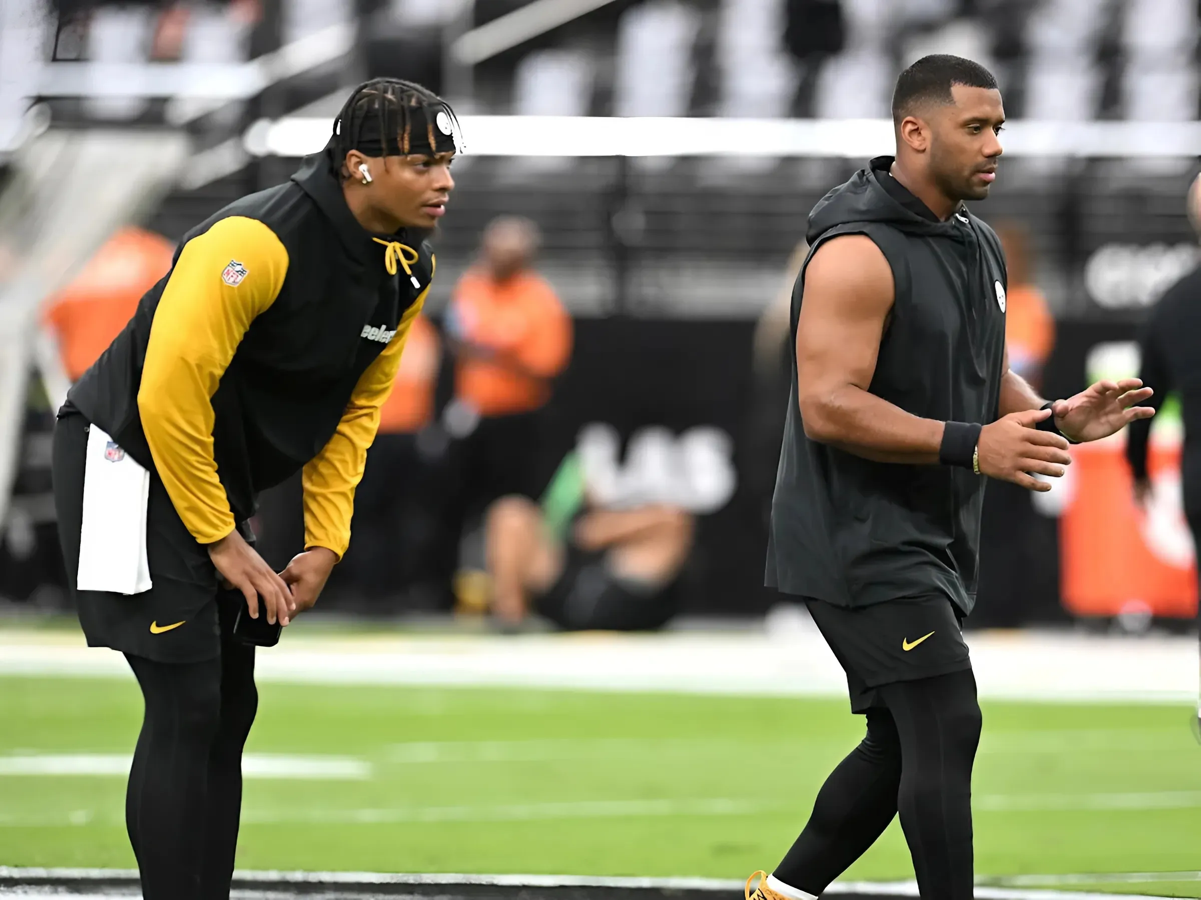 Ben Roethlisberger Offers Legitimate Advice To Steelers On Justin Fields And Russell Wilson