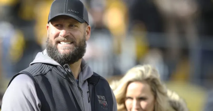 Ben Roethlisberger Offers Legitimate Advice To Steelers On Justin Fields And Russell Wilson