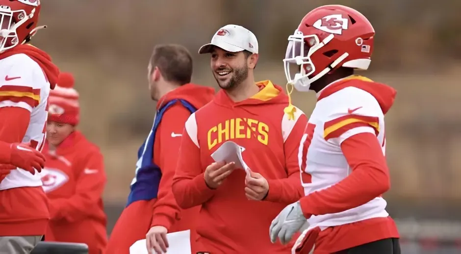 Chiefs Coach Skips Town to AFC Rival After Super Bowl: Report