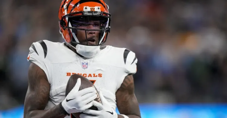 Bengals Star Tee Higgins Posts Cryptic Message Ahead of NFL Free Agency