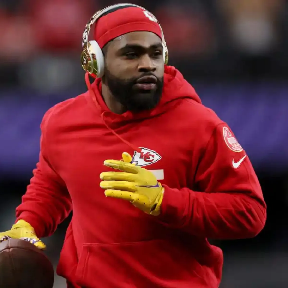 Former Chiefs First-Round Pick Inks Deal to Remain in NFC: Report
