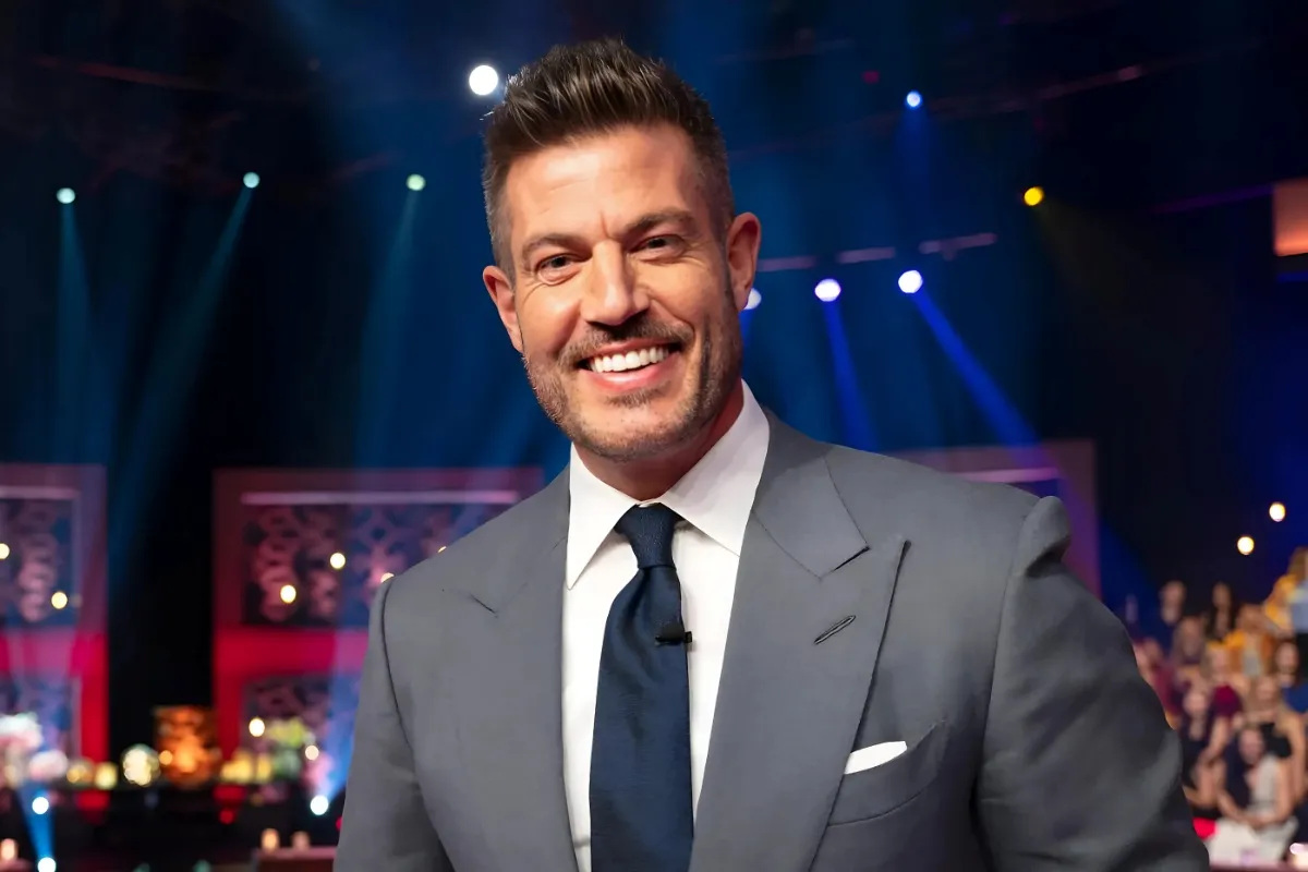 Jesse Palmer Says ‘The Bachelorette’ Is ‘Not Going Away’ Despite Summer Hiatus tram