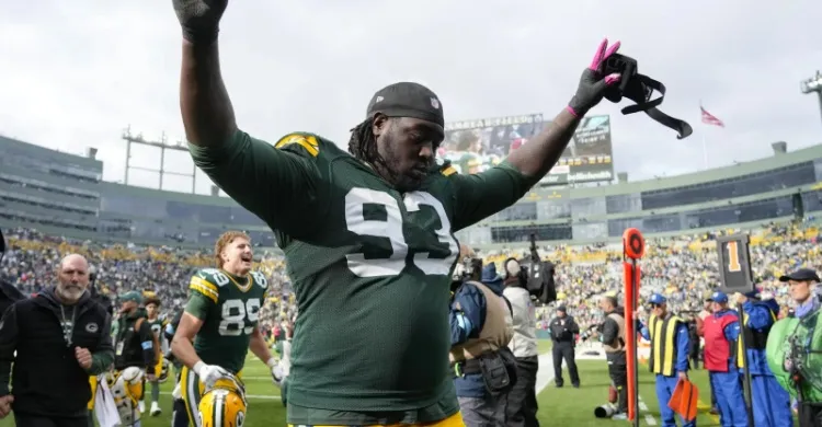 Should the Green Bay Packers Re-Sign Defensive Tackle T.J. Slaton?