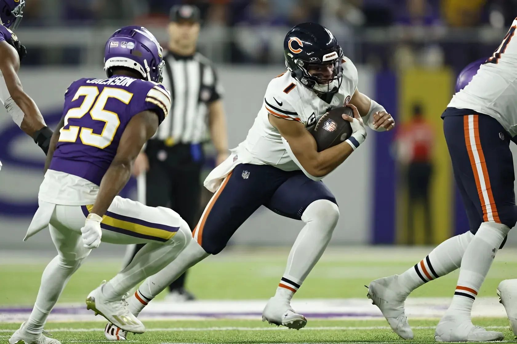 Justin Fields To Sign With The Minnesota Vikings In 2025