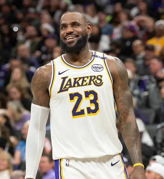 LeBron James Sets Two All-Time NBA Records in Historic Lakers Win