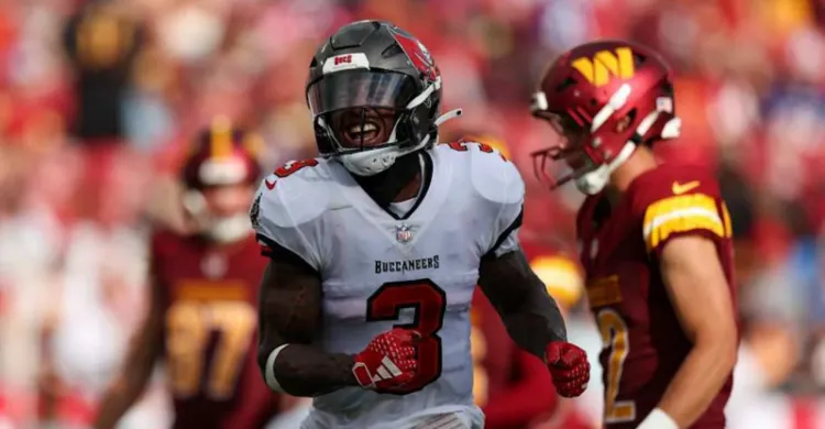 Tampa Bay Buccaneers face tough decision on Jordan Whitehead's future