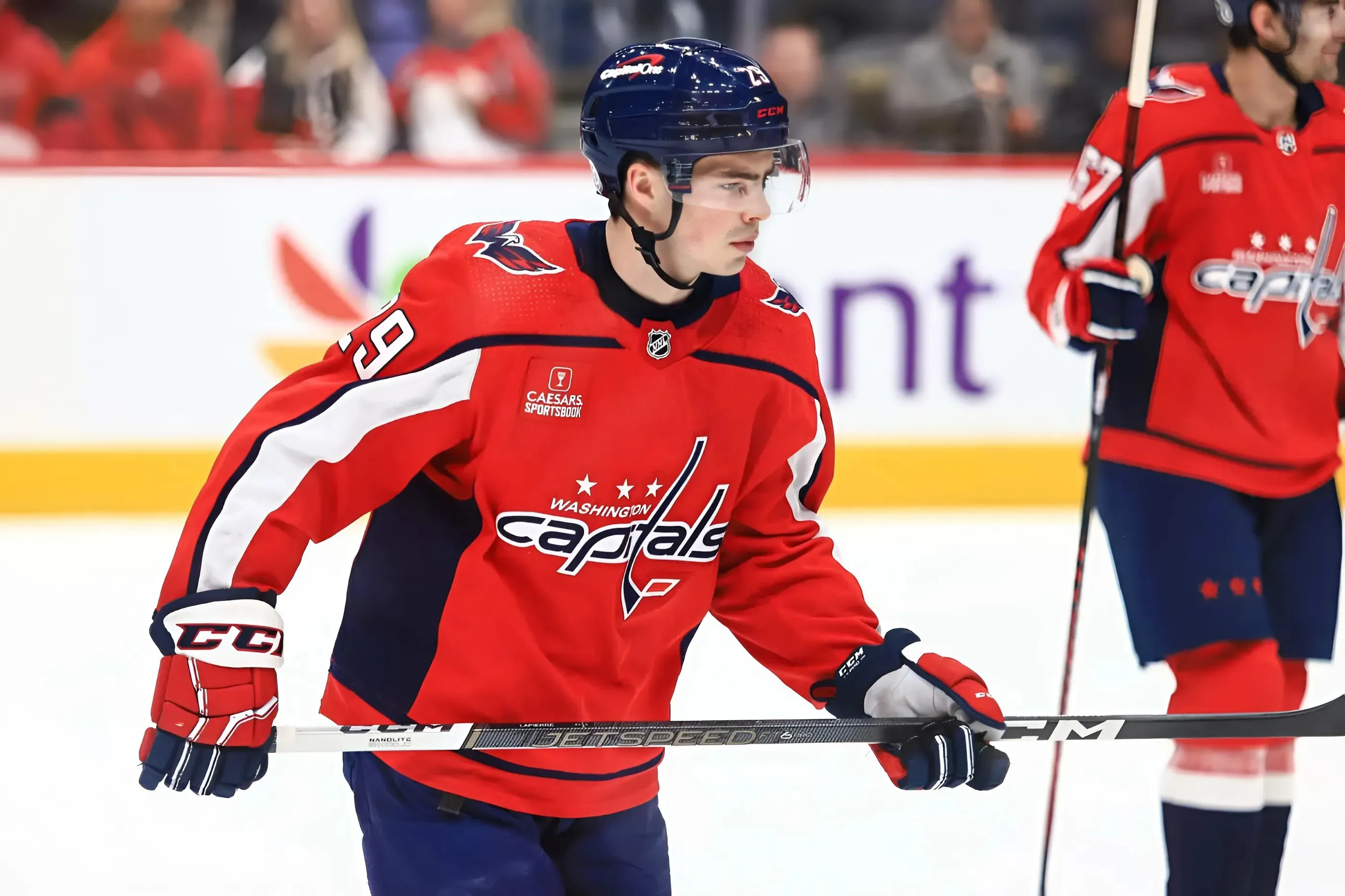 Capitals Shake Up Roster: Lapierre Recalled, Dowd Placed on IR as Injuries Pile Up trucc