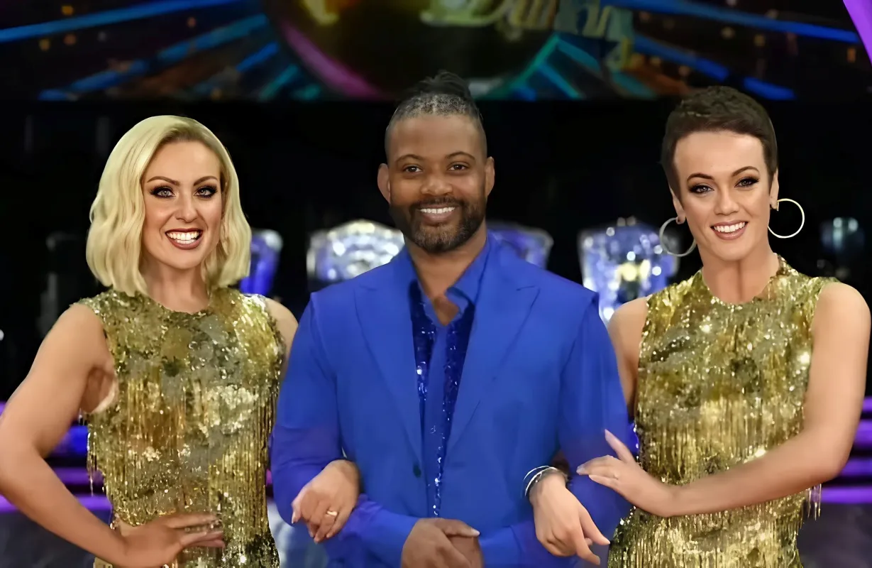 JB Gill declares who his favourite Strictly Come Dancing host is – and it may surprise you liennhi