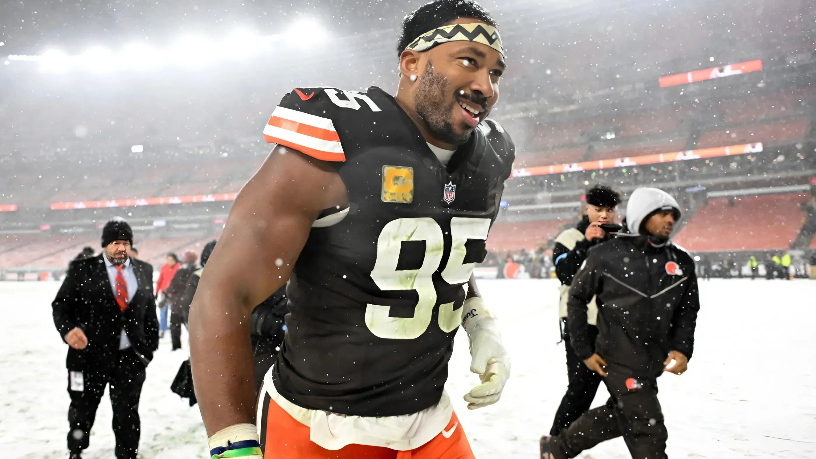 Bears Called A Frontrunner In Myles Garrett Trade Market