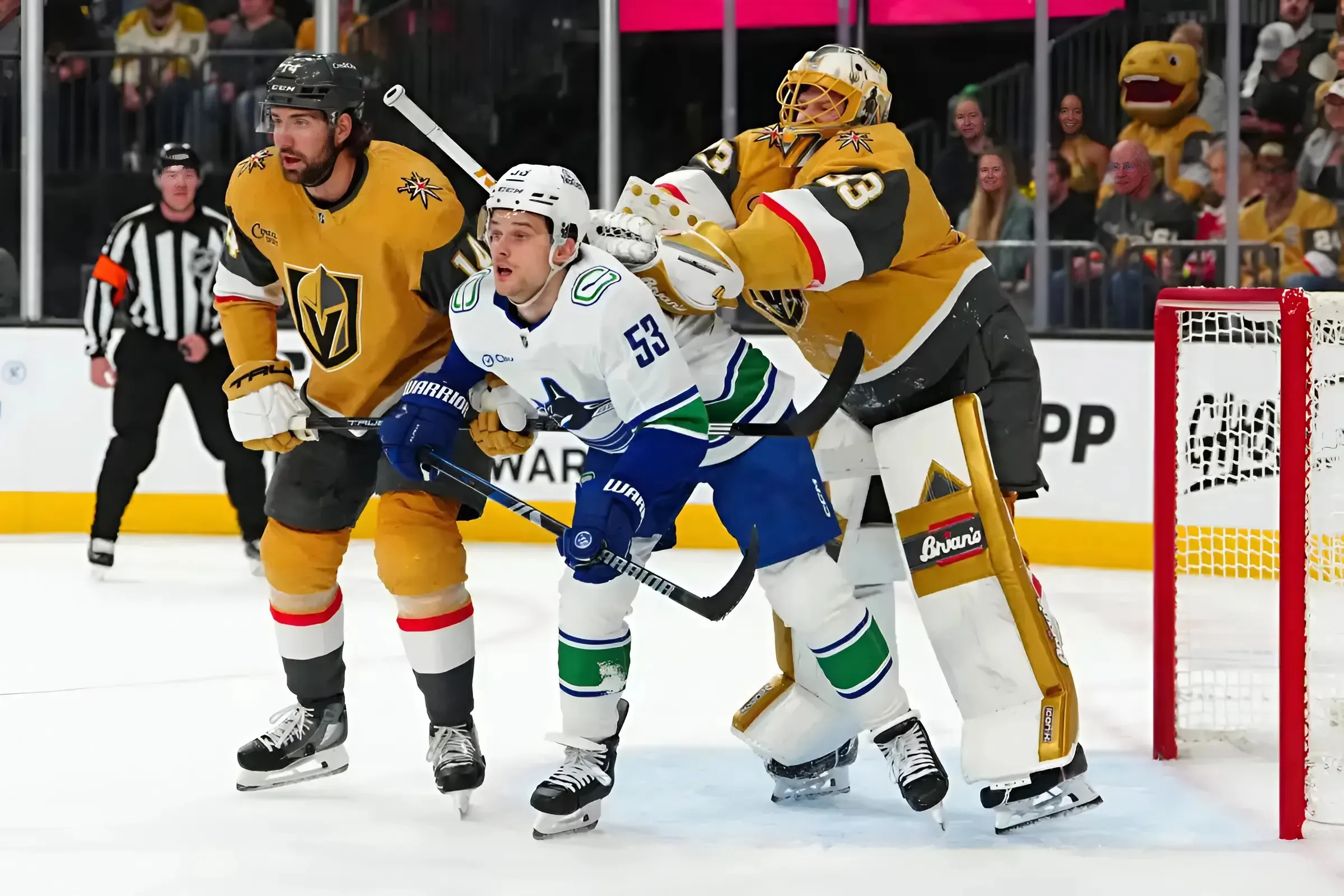 Golden Knights return from break with 3-1 victory over Canucks