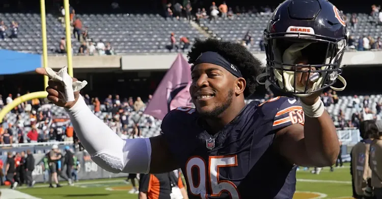 Cincinnati Bengals Could Be Interested in Former Chicago Bears Defensive End DeMarcus Walker