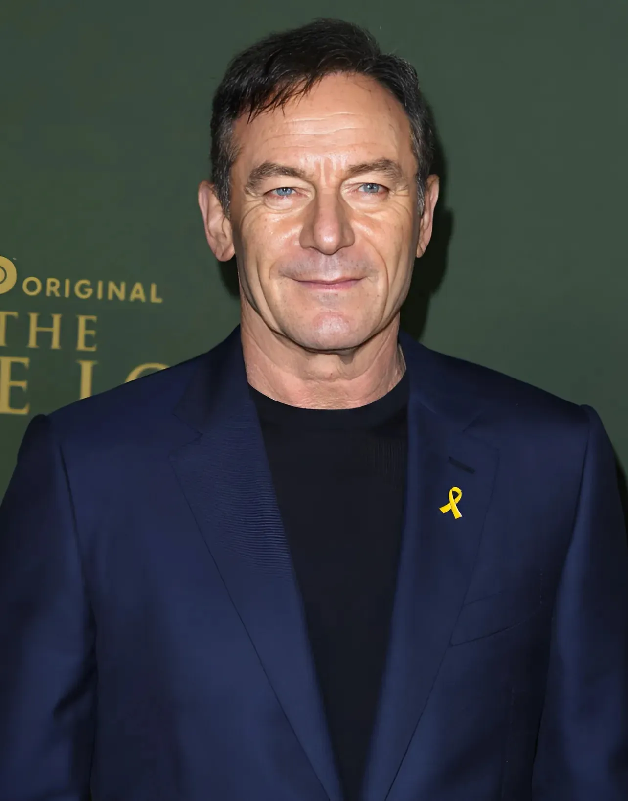 ‘White Lotus’ Star Jason Isaacs “Modeled His Whole Accent And Character” After ‘Southern Charm’ Cast