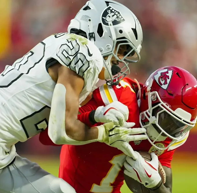 Las Vegas Raiders Keep Isaiah Pola-Mao Around Through Pete Carroll Era