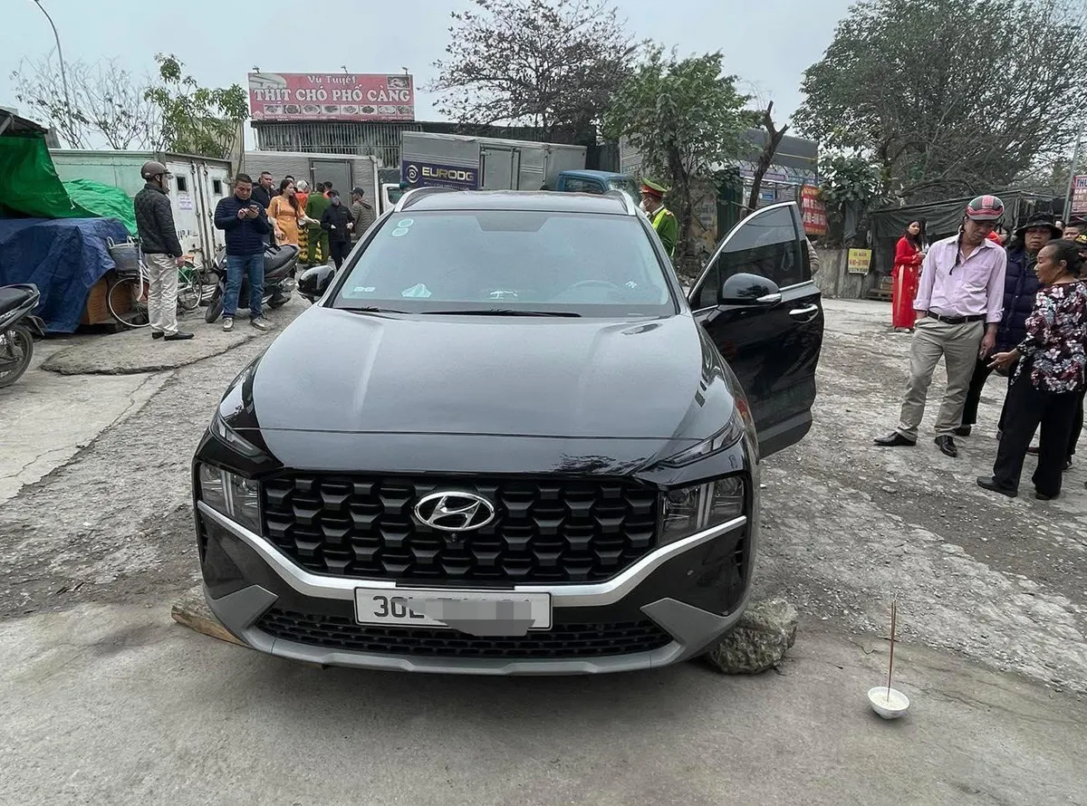 Thanh Trì - Hà Nội: Sao mà kh:ổ thế bác tài ơi, đ:ời còn dài mà.