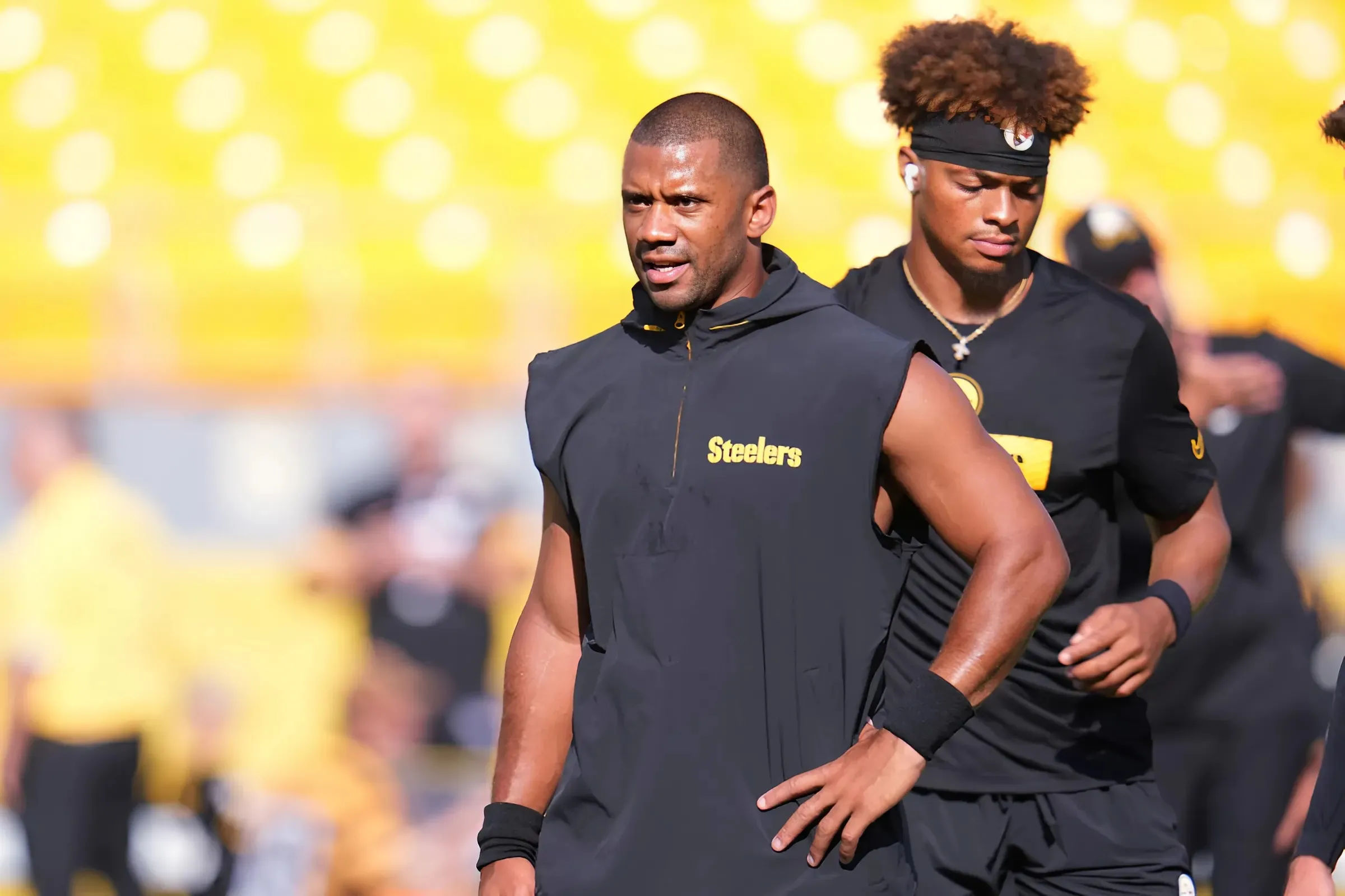 ‘Strong Likelihood’ Emerging for Steelers QBs Russell Wilson & Justin Fields