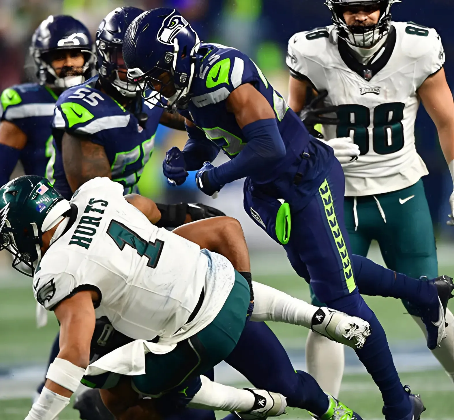 Seahawks GM weighs in on proposal to ban ‘tush push’