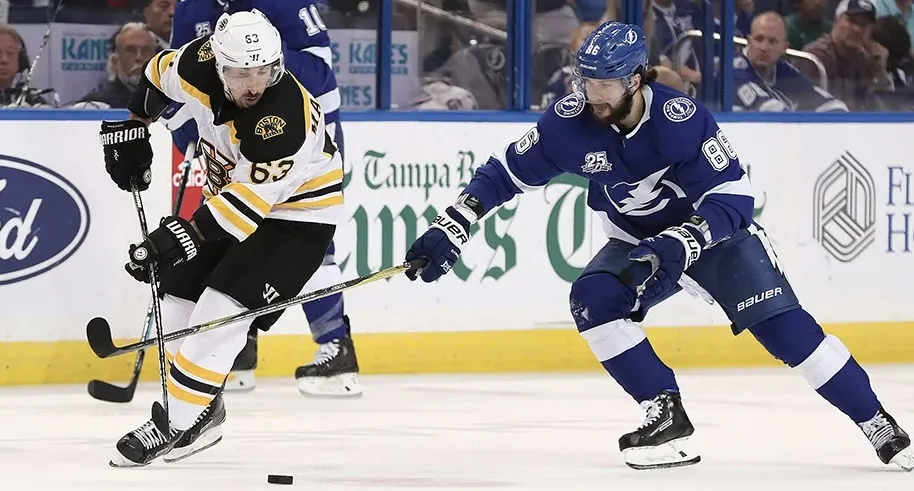 Insider Links Division Rival as Potential Trade Destination for Bruins’ Marchand