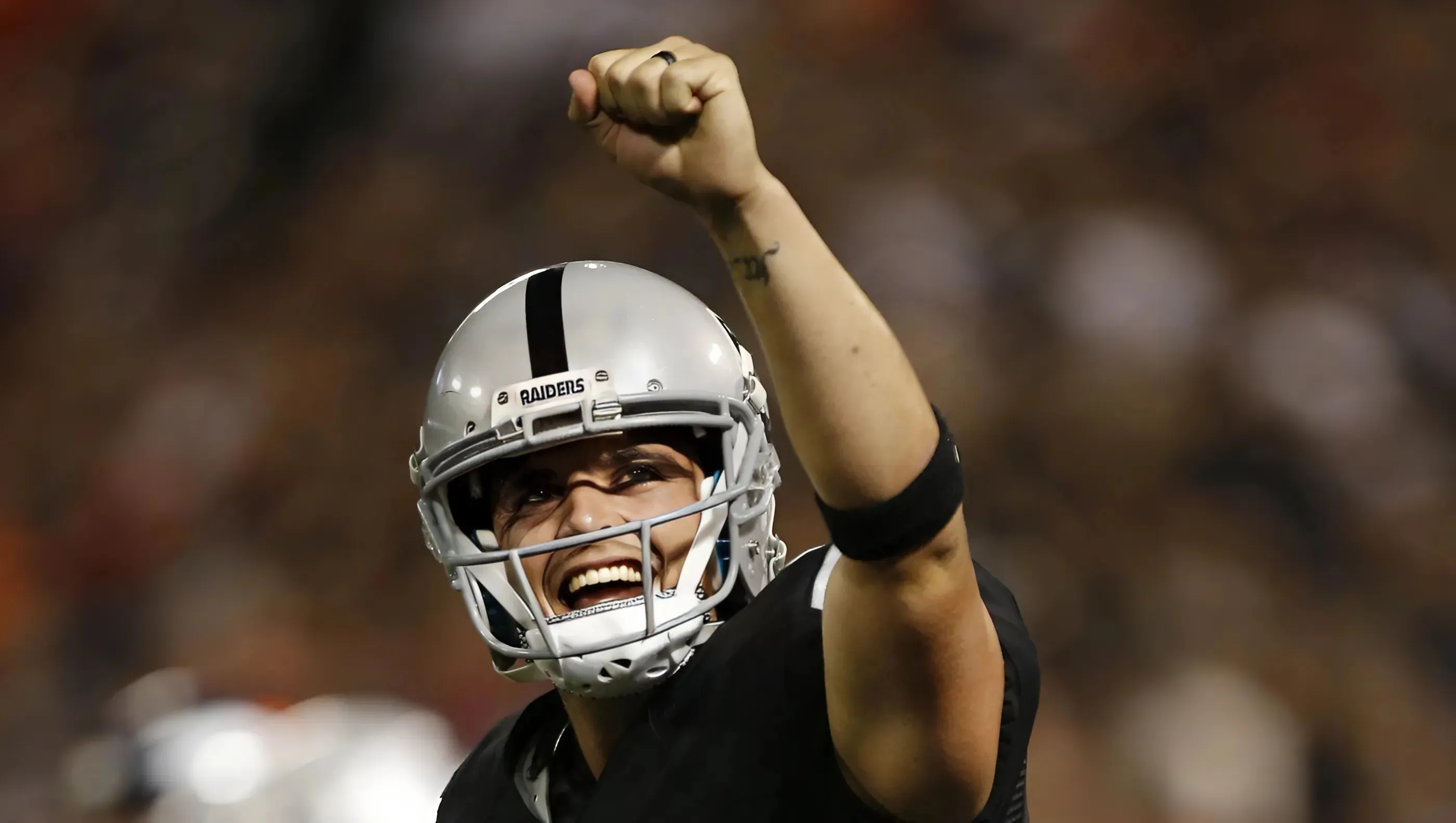 Raiders have a sudden quarterback quandary