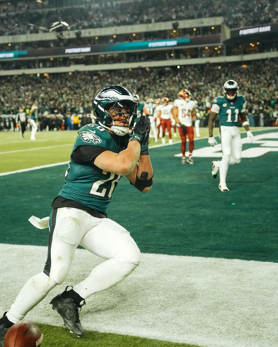 Eagles Make Shocking Move With 2,000-Yard RB Saquon Barkley