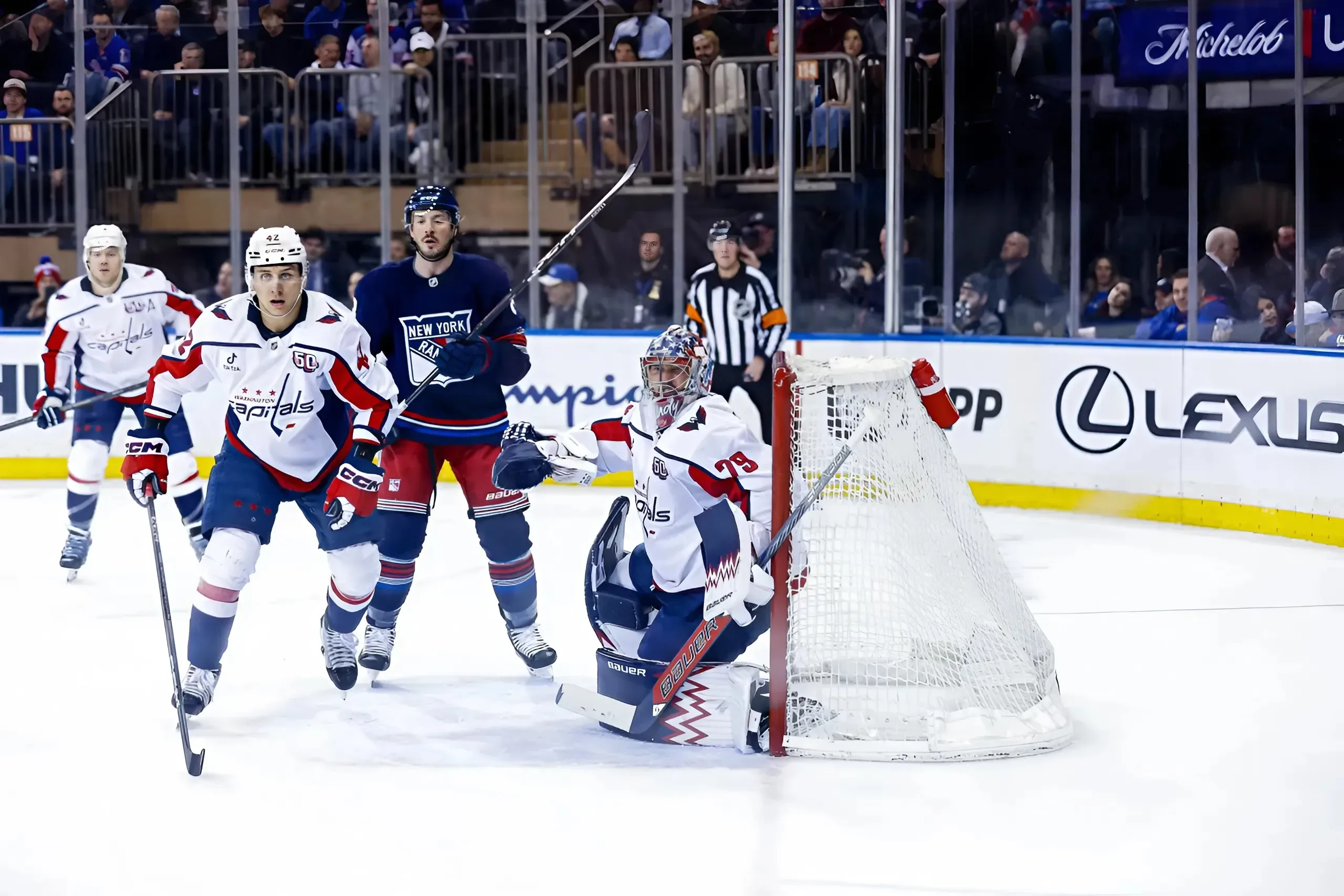 Caps beat Rangers 3-2 (OT) as Ovechkin gains ground on Governor Gretzky