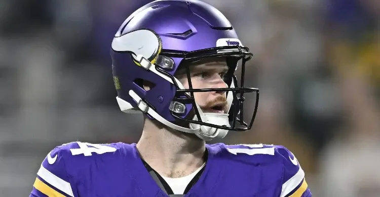 Vikings Implored to Ignore Daniel Jones And Bring Back Familiar Face in Free Agency