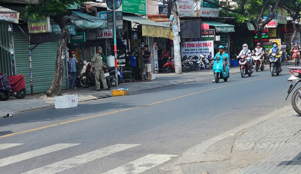 TP.HCM: Đi ều tr a ng uyên nh ân