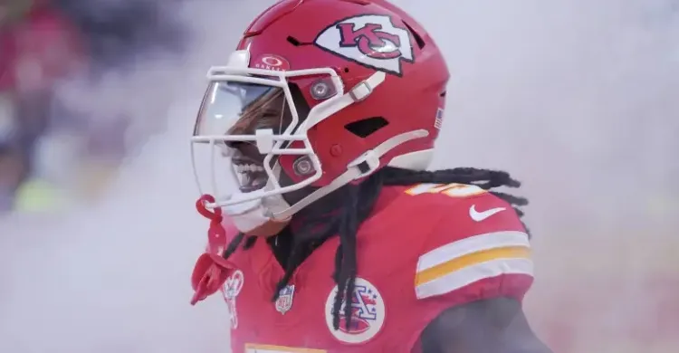 Chiefs WR Hollywood Brown Issues 3-Word Message on Re-Signing With KC