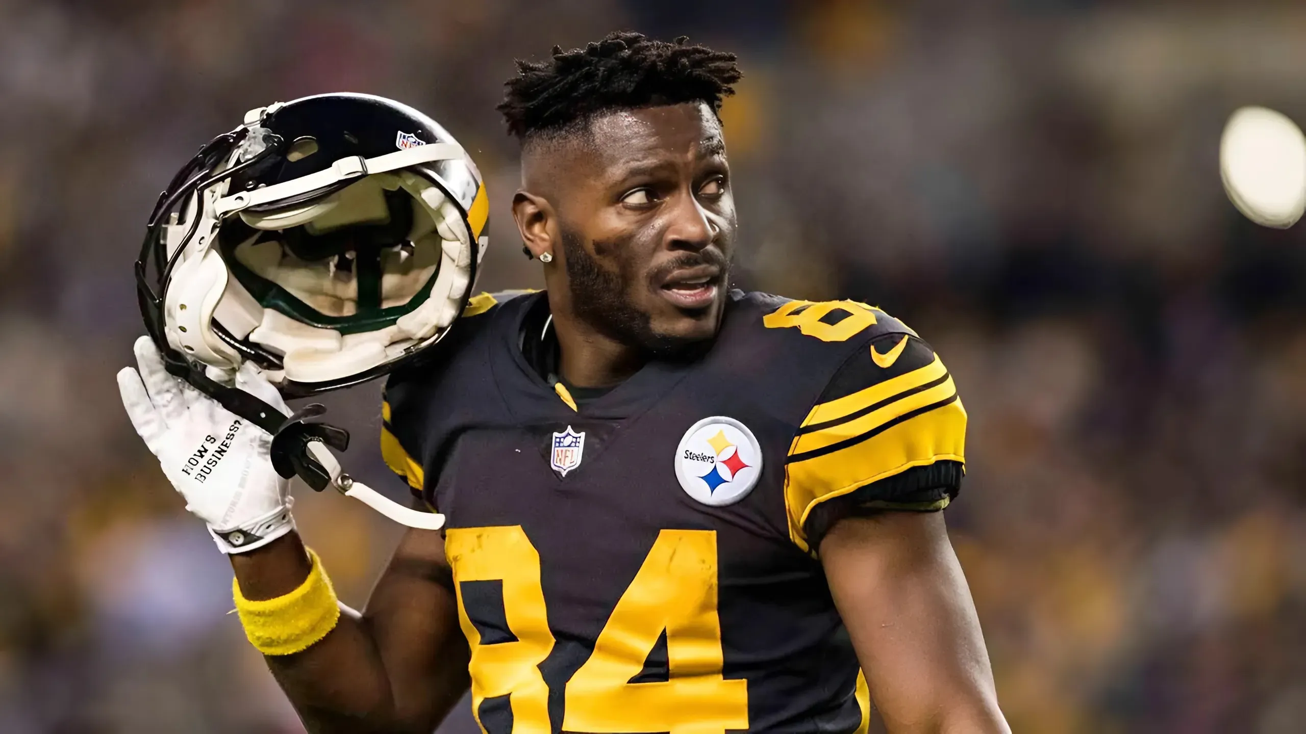 Steelers' Antonio Brown Explains The Controversial Reason Why His Former Teammate Was Told To Leave In Free Agency