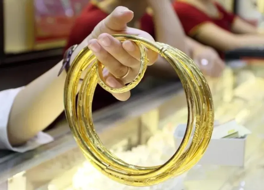 Giá vàng chiều nay 09/03: