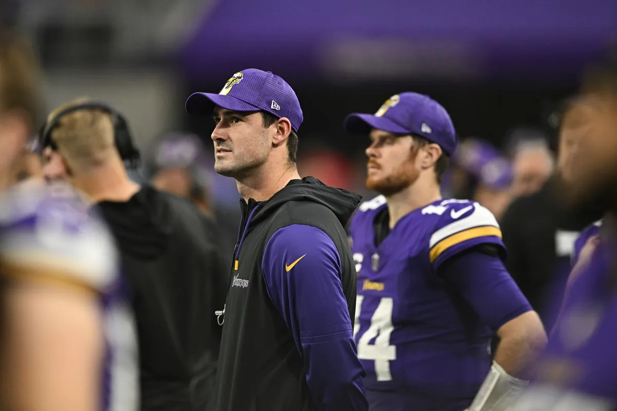 Vikings Get Bad News Twice Over on Return of QB Daniel Jones