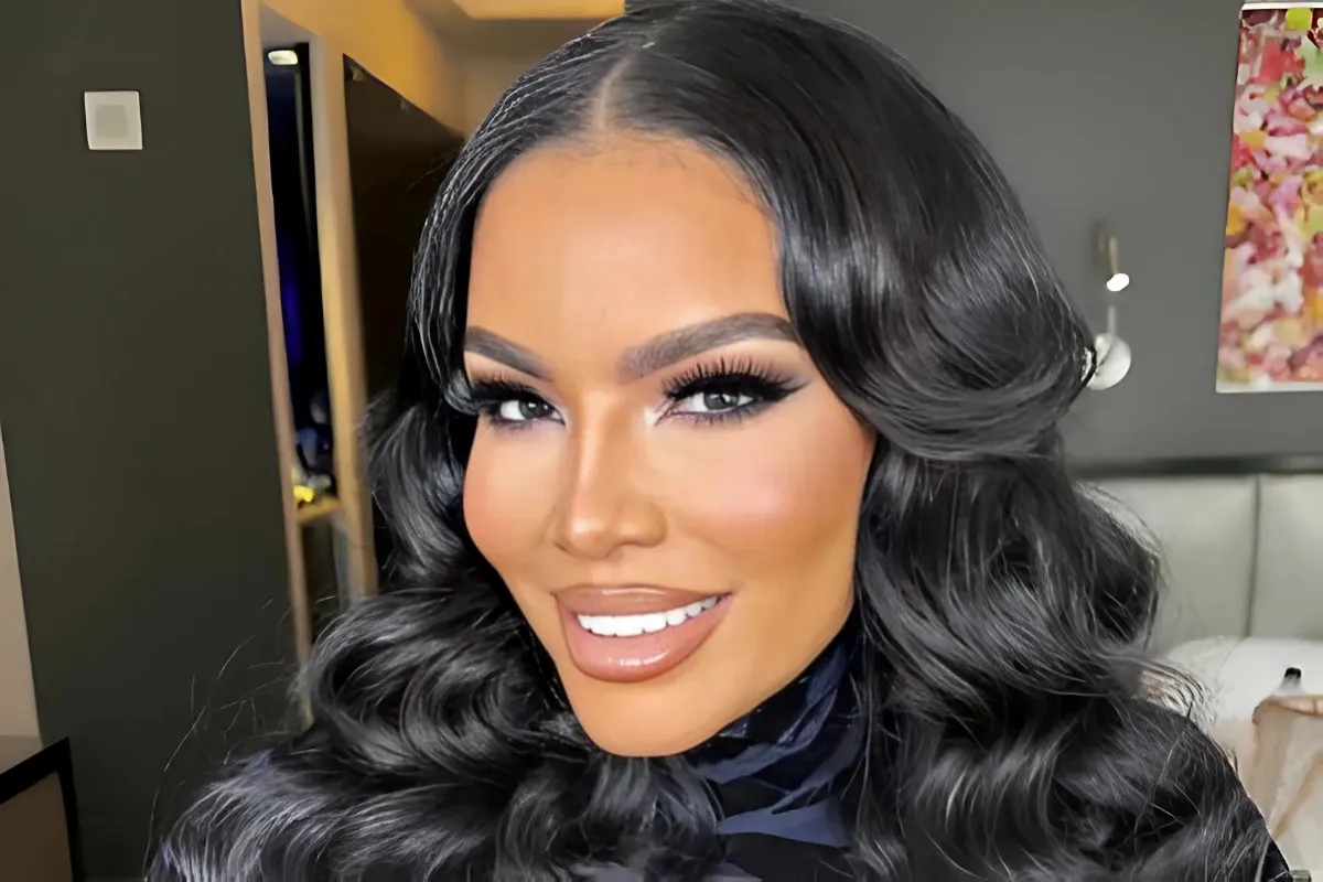 See Rare Photos of a Young Mia Thornton Before Her RHOP Days tram