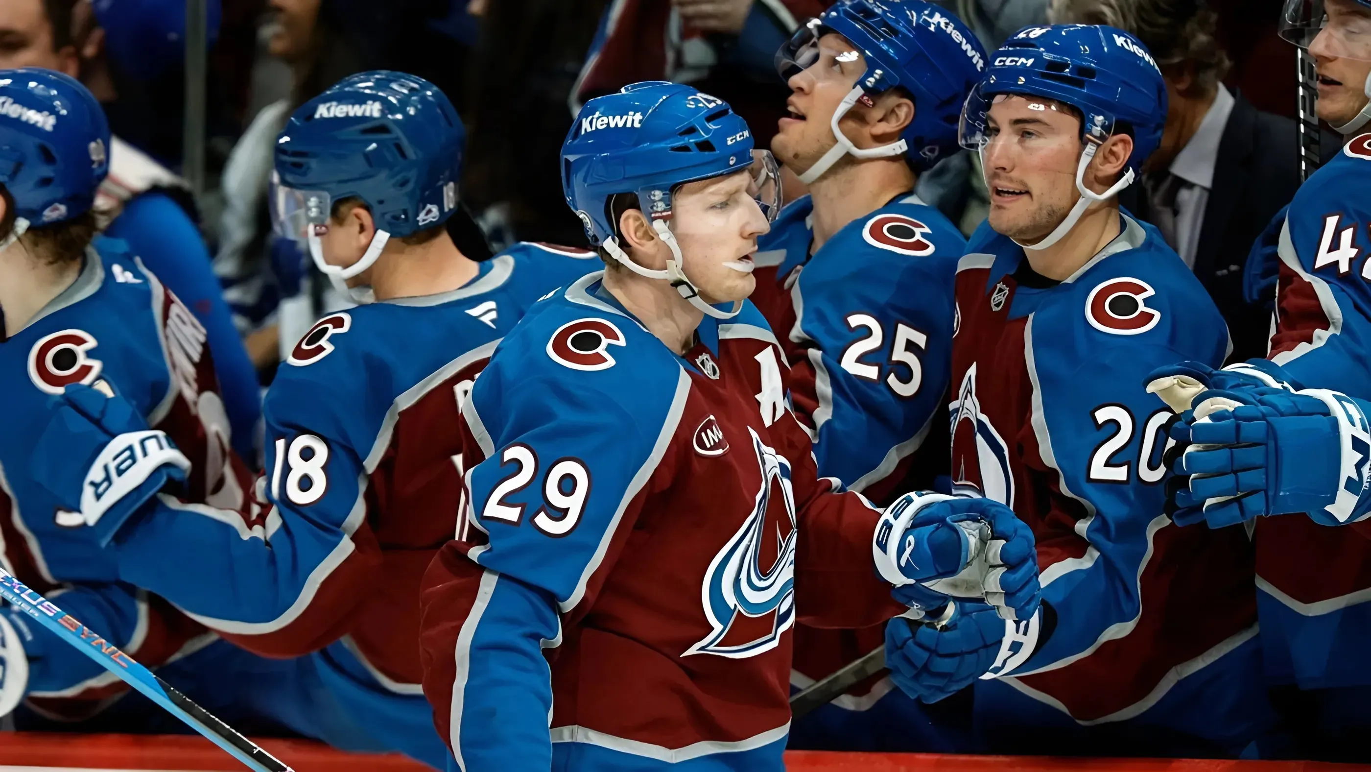 Avalanche can sweep 6-game homestand with win over Blackhawks